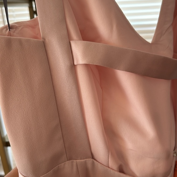 Vera Wang gown - Picture 6 of 9